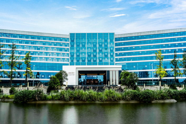 bifa必发集团照明西充运营中心周年庆暨2021年度客户答谢会隆沉召开